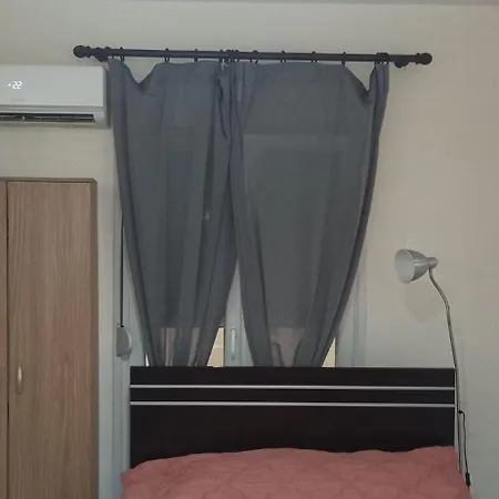 Amazing 9 Minutes Wak From Center Apartment *